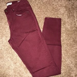 BULLHEAD maroon skinny jeans